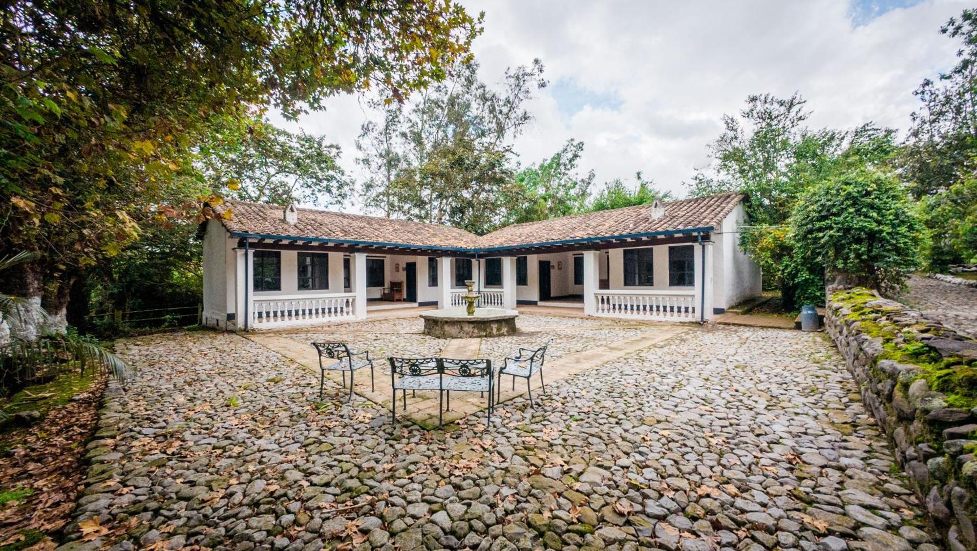 Hosteria Hacienda Pinsaqui Otavalo Exterior photo