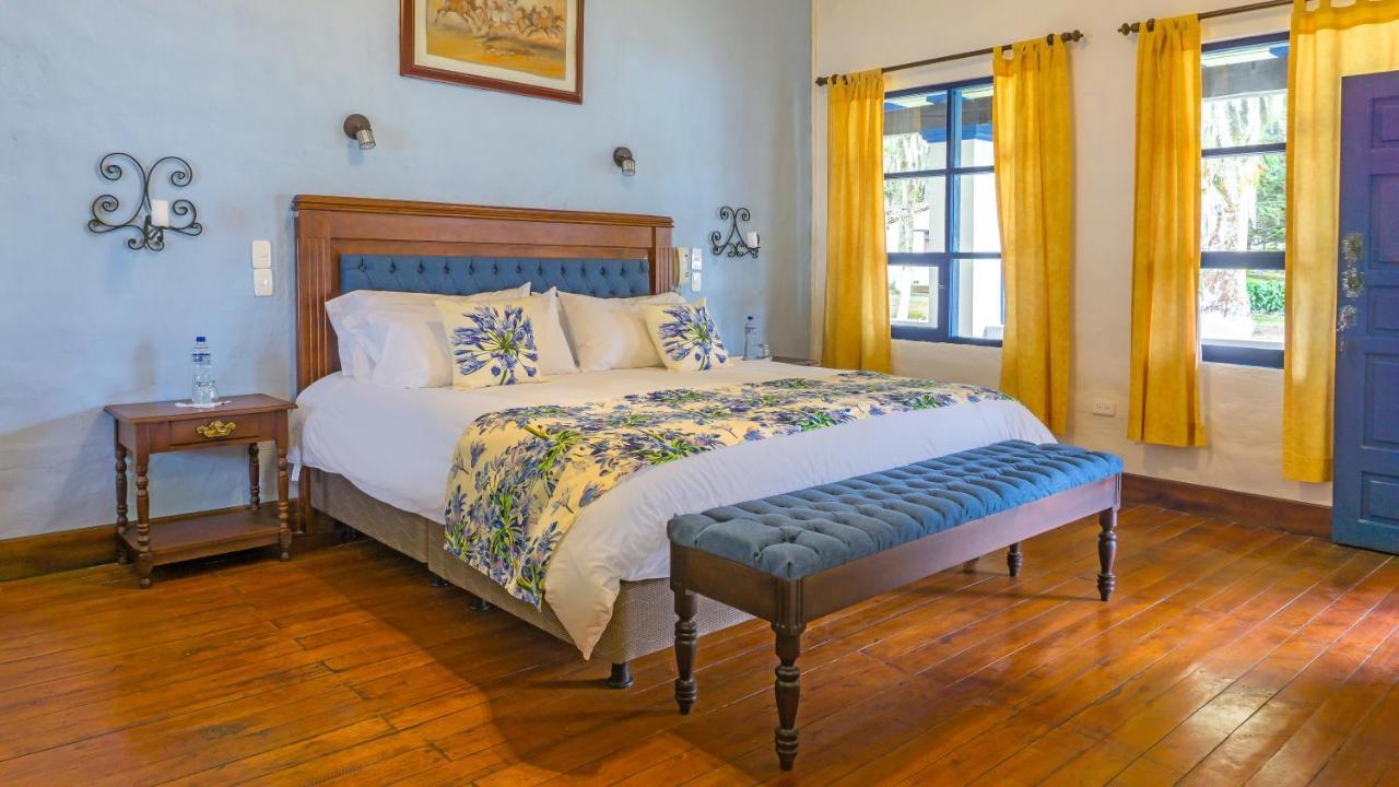 Hosteria Hacienda Pinsaqui Otavalo Exterior photo